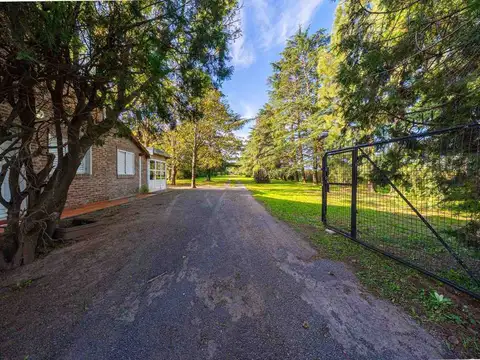 VENTA CASA 5 DORMITORIOS FRENTE AL RIO-ARROYO SECO