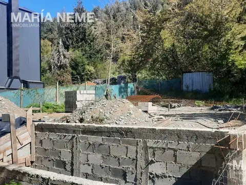 Terreno con excelente entorno natural , a 1 km del Centro Civico