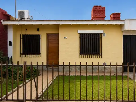 Venta de Casa en Barrio Santa Ana, Guaymallén