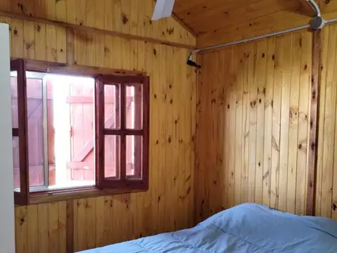 Cabaña con piscina en venta en Tierra de Sueños 3 | 2 dormitorios | Equipada | Terreno de 396 m²