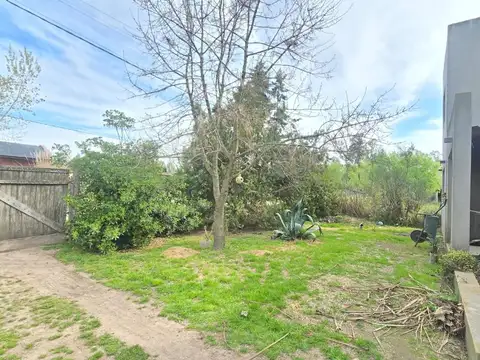 Casa 3 ambientes con 2 baños