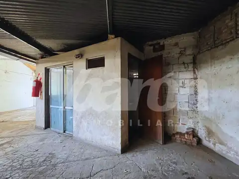 Venta - Galpon - Arenales 936 - Banfield