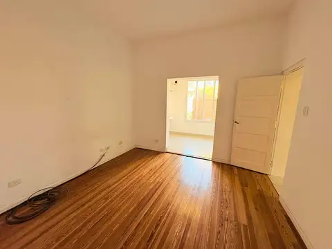Depto Tipo Casa en Venta al Este