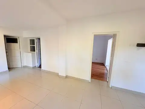 Depto Tipo Casa 4 ambientes con 1 baño