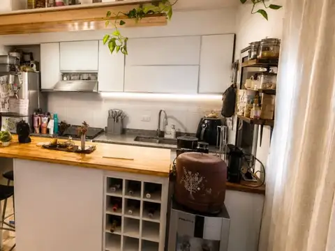 Casa 7 ambientes con 2 baños