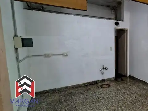 Local comercial 32m2 EXCELENTE UBICACION