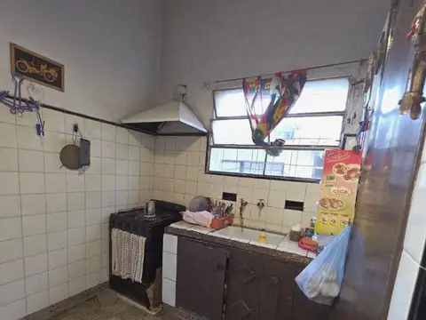 Casa 2 ambientes con 1 baño