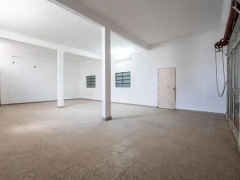 Casa 5 ambientes con 1 baño