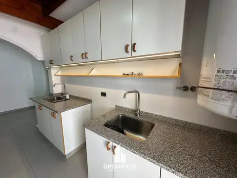 Casa en Alquiler en Godoy Cruz, $ 800.000