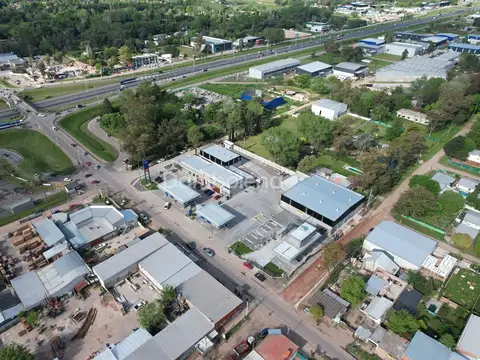 Acceso Oeste KM 44 100