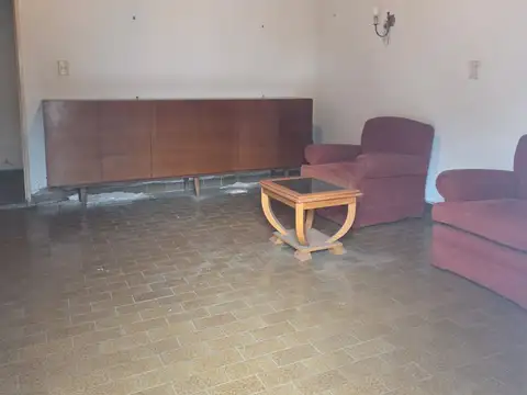 Depto Tipo Casa en Venta 54 años