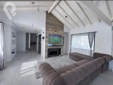 Casa en Alquiler de 5 dormitorios