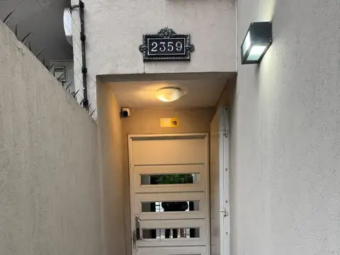 Irigoyen 2300, Piso PB