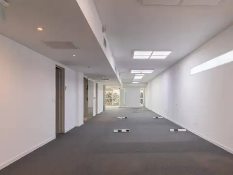 Oficina en Alquiler al Este