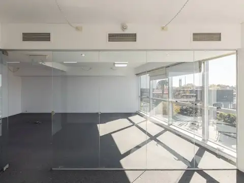 Oficina en Alquiler al Este