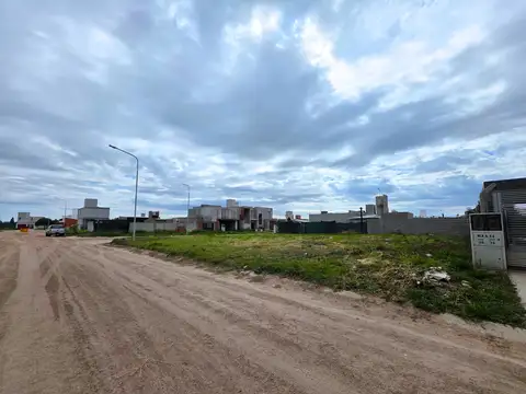 Terreno en Esquina en Barrio La Foresta | 252 m² | Excelente Entorno Residencial