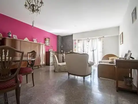 Escalada 100 y Avenida Rivadavia