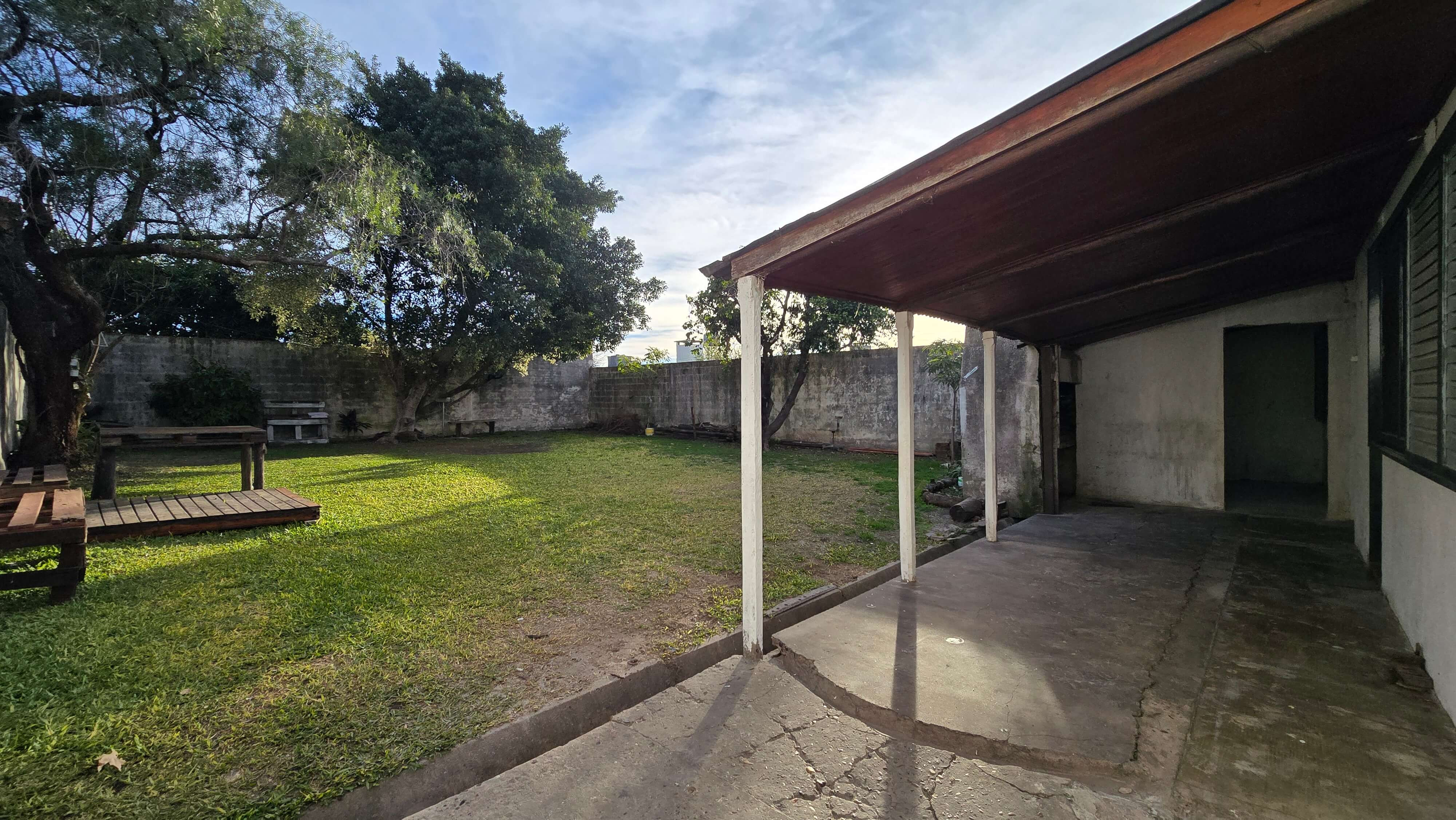 Casa 4 ambientes con 1 baño