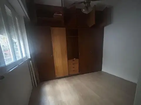 Departamento en Alquiler en Parque Centenario, $ 550.000