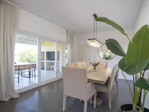Casa en Venta con cochera
