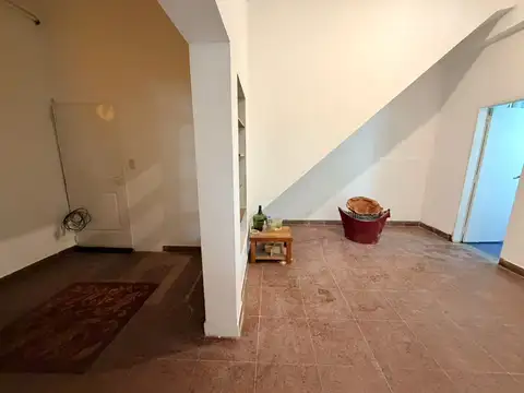 Depto Tipo Casa en Venta 42 años