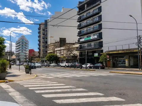 Local en Alquiler Via Pública