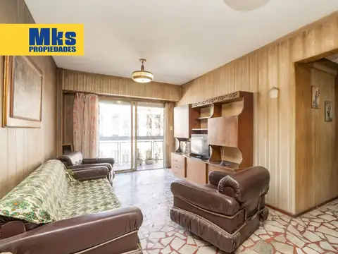 4 AMBIENTES CON COCHERA Y BAULERA PARA RECICLAR