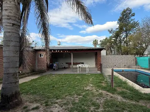 Casa 4 ambientes con 1 baño
