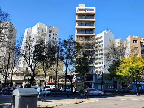 Monoambiente en venta, 7mo piso contrafrente en la plata