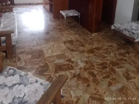 Excelente ubicacion ideal 2 familias amplio MB estado luz