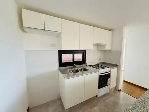 Departamento en Alquiler en Fisherton, $ 800.000