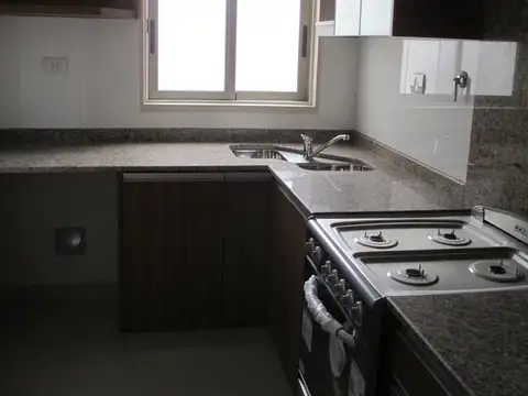 Departamento en Alquiler con 1 cocheras