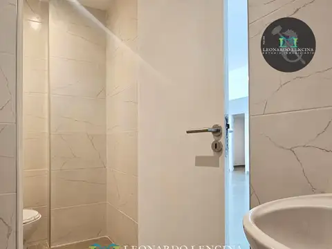 LOCAL EN VENTA - AL FRENTE