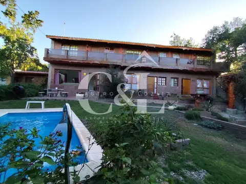 ESPECTACULAR COMPLEJO DE 6 CABAÑAS FRENTE AL RIO- Villa del Lago - Villa Carlos Paz