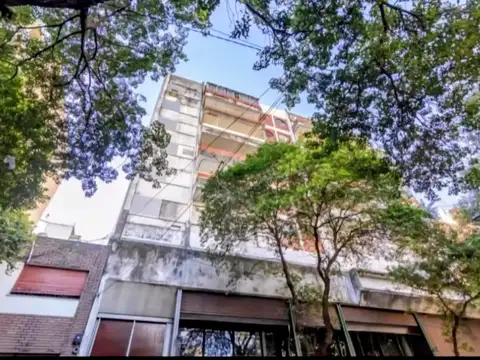 Venta  Centro Dos dormitorios al frente próximo a Bv Oroño, excelente ubicación.