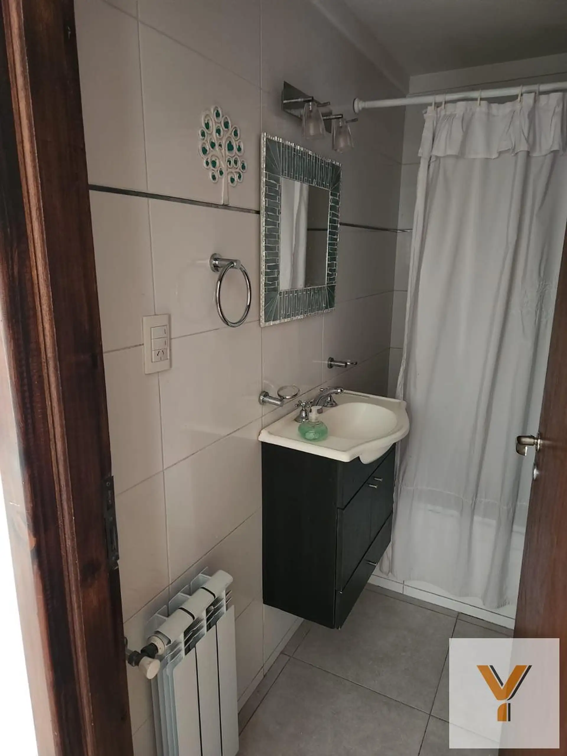 Depto 1 dormitorio 34 m² con balcón — 2º piso al sur, Balcarce