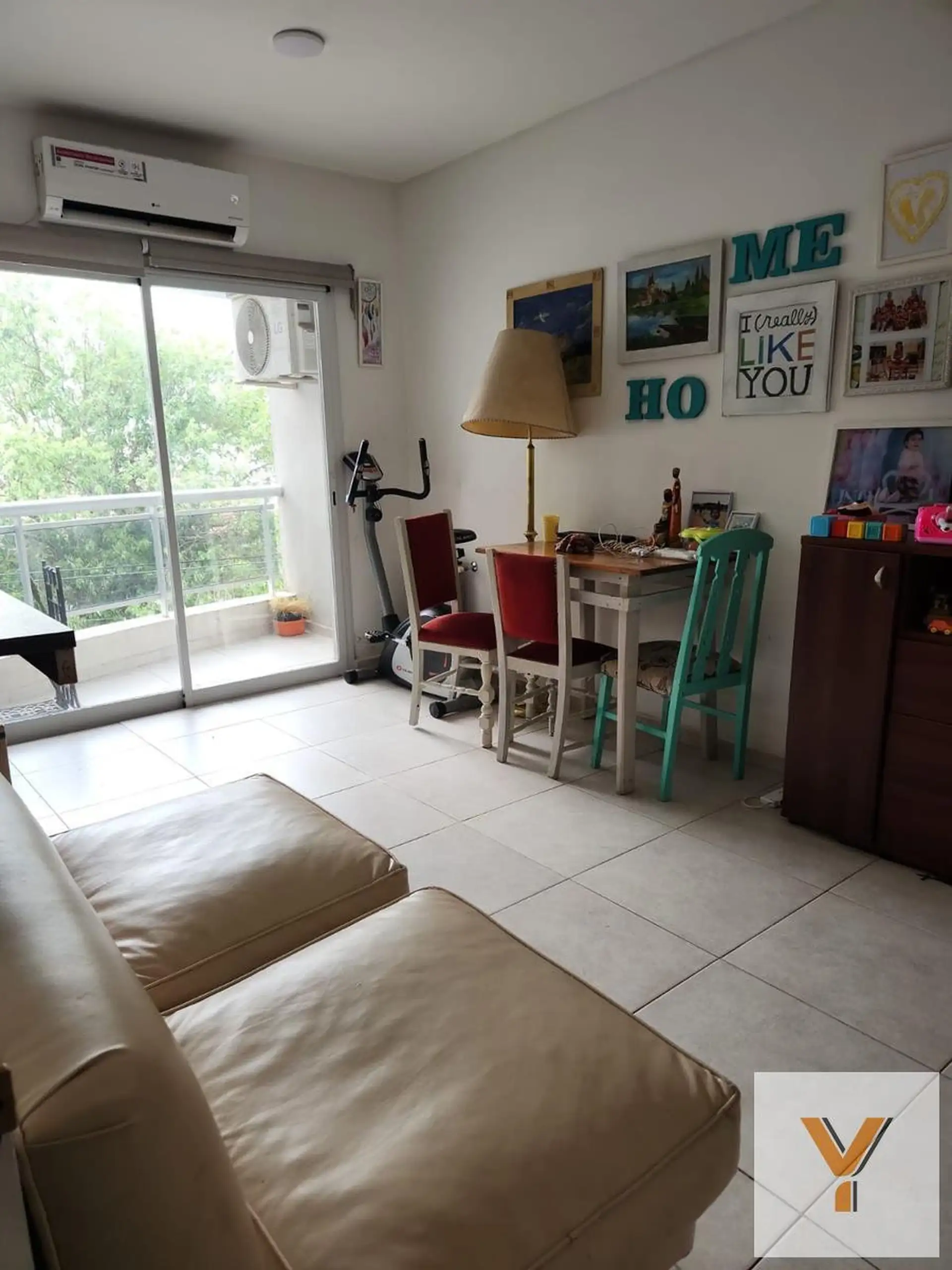 Depto 1 dormitorio 34 m² con balcón — 2º piso al sur, Balcarce