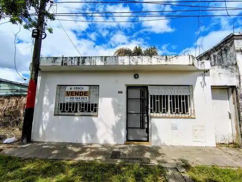 Casa de 2 dormitorios con patio en Barrio Saladillo