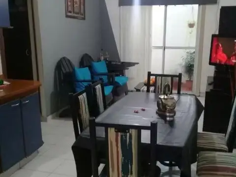 Depto Tipo Casa en Venta de 2 dormitorios