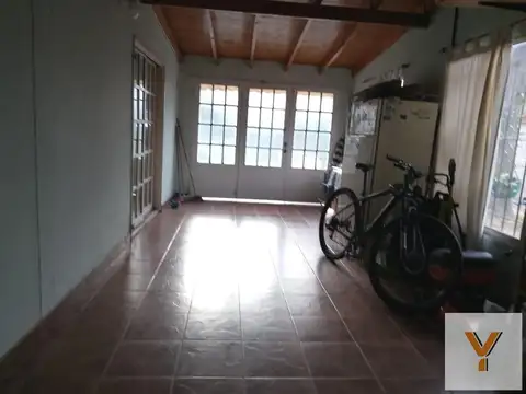 Casa 4 ambientes con 1 baño
