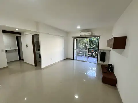 Llavallol 4500, Piso 1