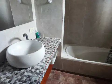 Hermosa Quinta en Altos de Robles