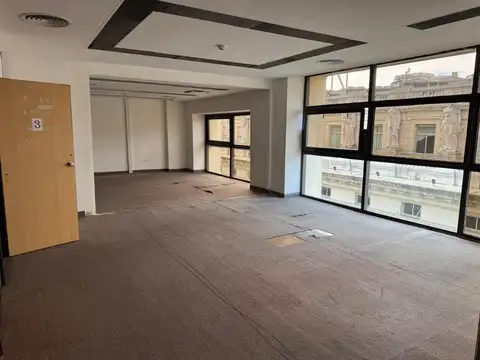 Oficina Monoambiente con 2 baños