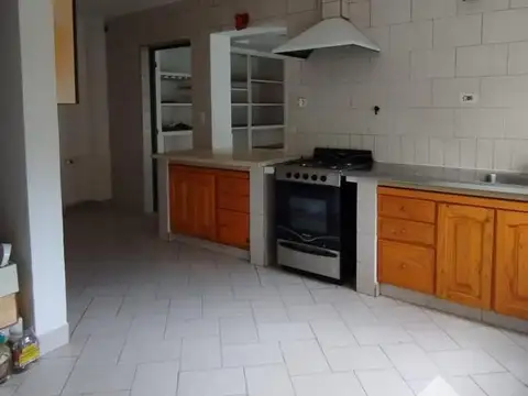Casa en Alquiler al Este