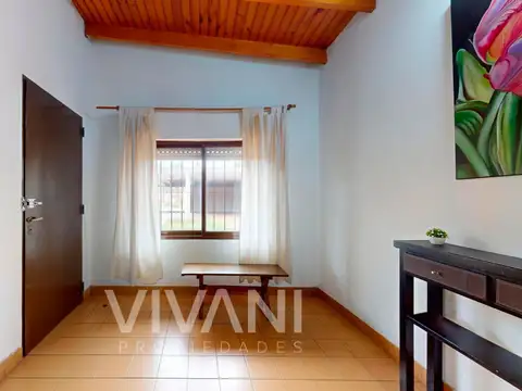 Casa 9 ambientes con 1 baño