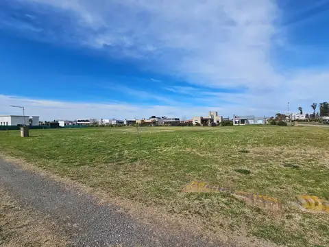 Terreno en Venta en Los Juncos, USD 27.000