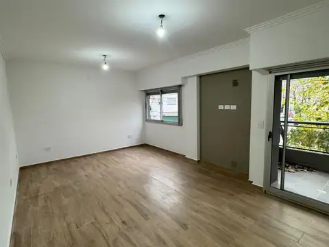 Cortina 2300, Piso 1