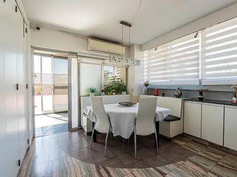 Departamento 5 ambientes con 4 baños