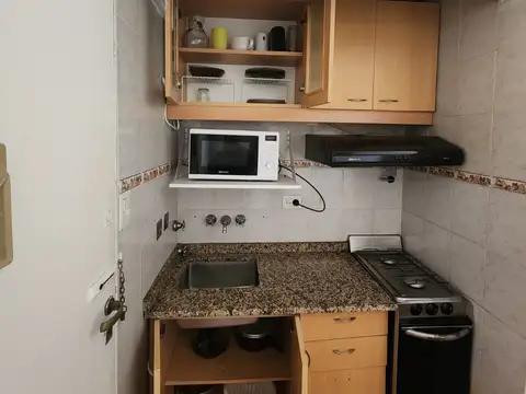 Departamento en Alquiler en Monserrat, $ 650.000