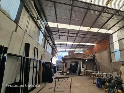 Galpon en Venta en Hurlingham, USD 198.000